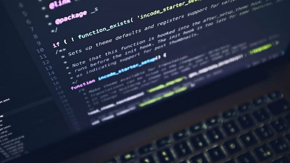 laptop cho sinh vien cong nghe thong tin 3