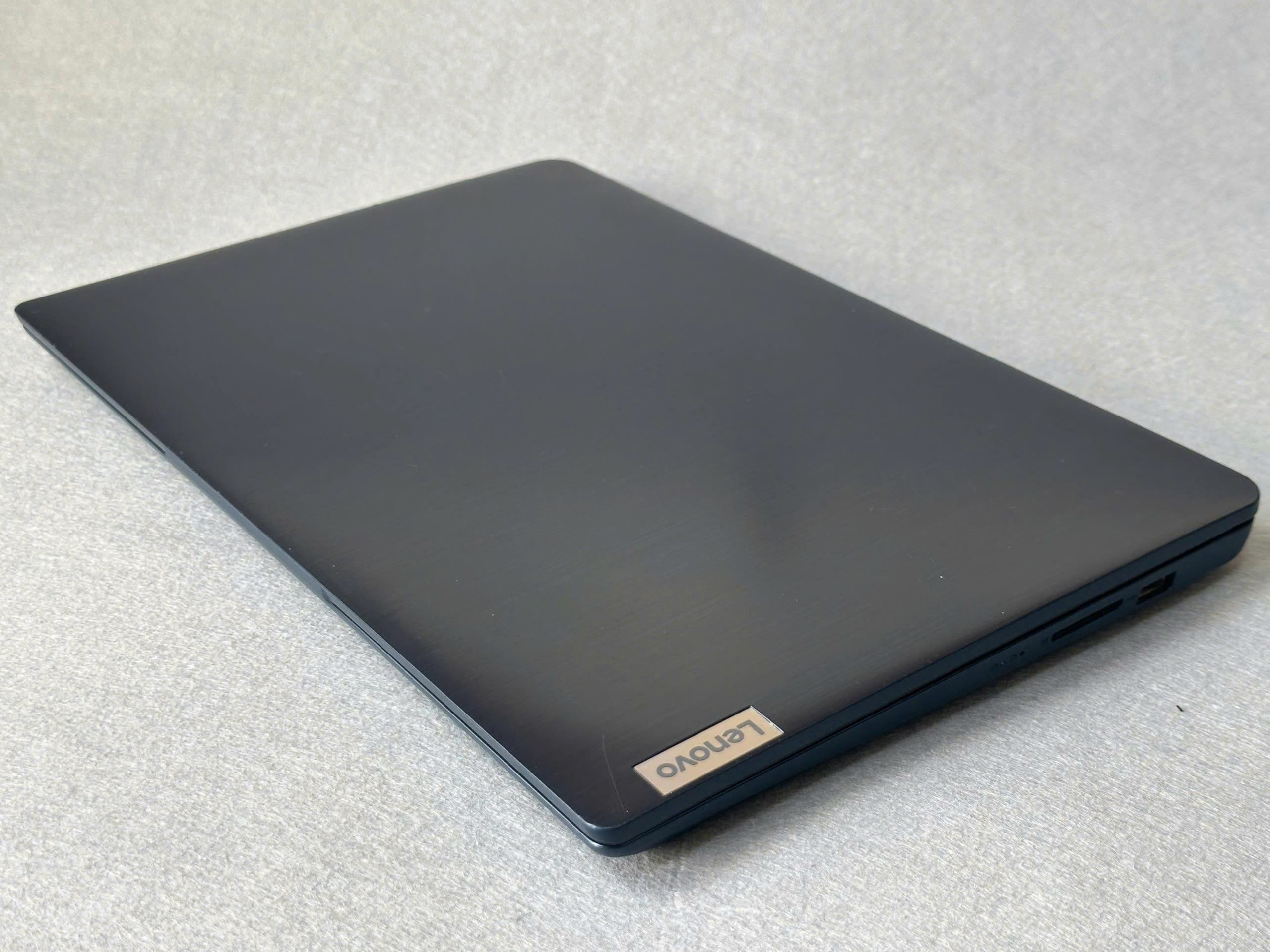Laptop Lenovo IdeaPad Slim 3 14ITL6 Core i3 1115G4 RAM 8GB